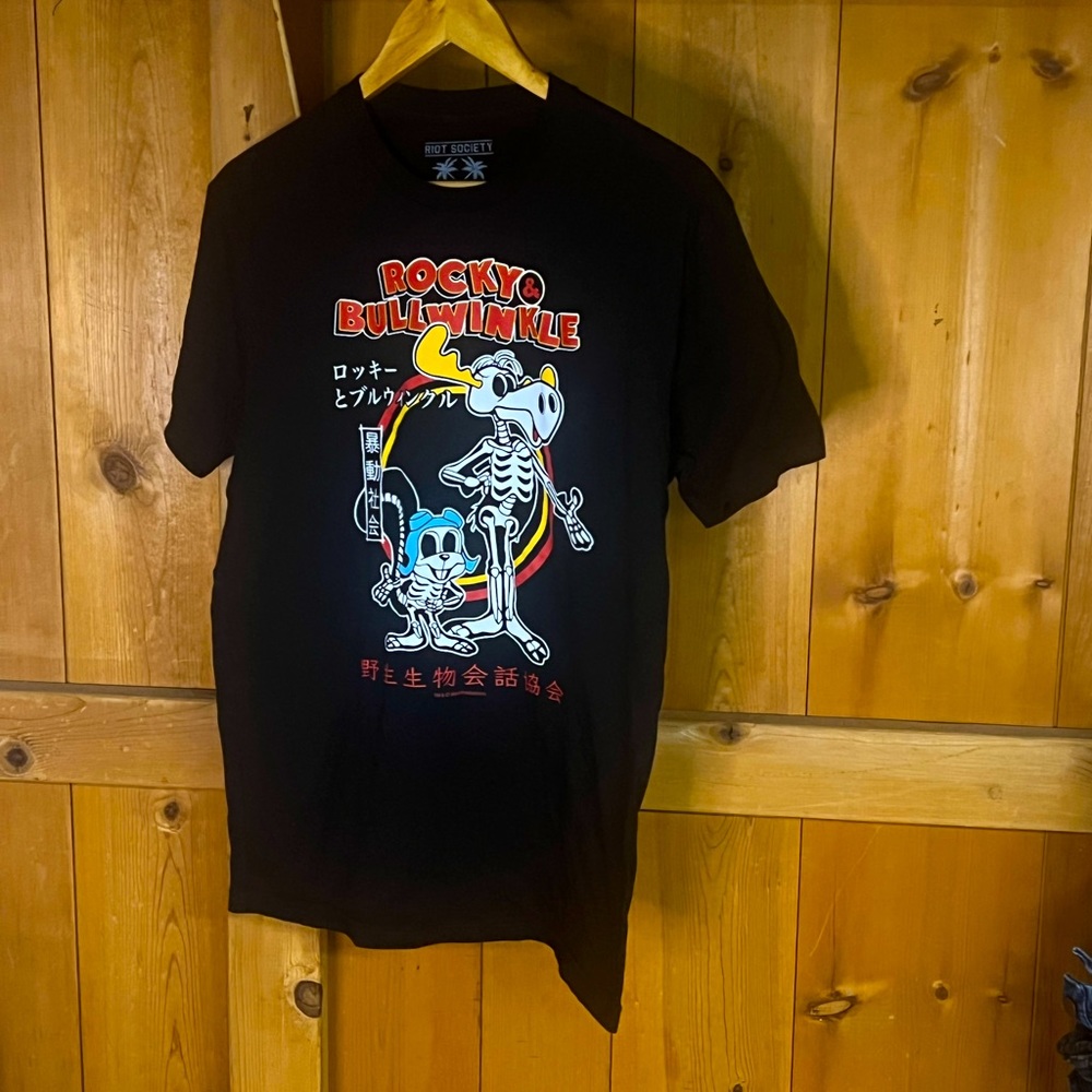 Men’s Riot Society T-Shirt size Medium